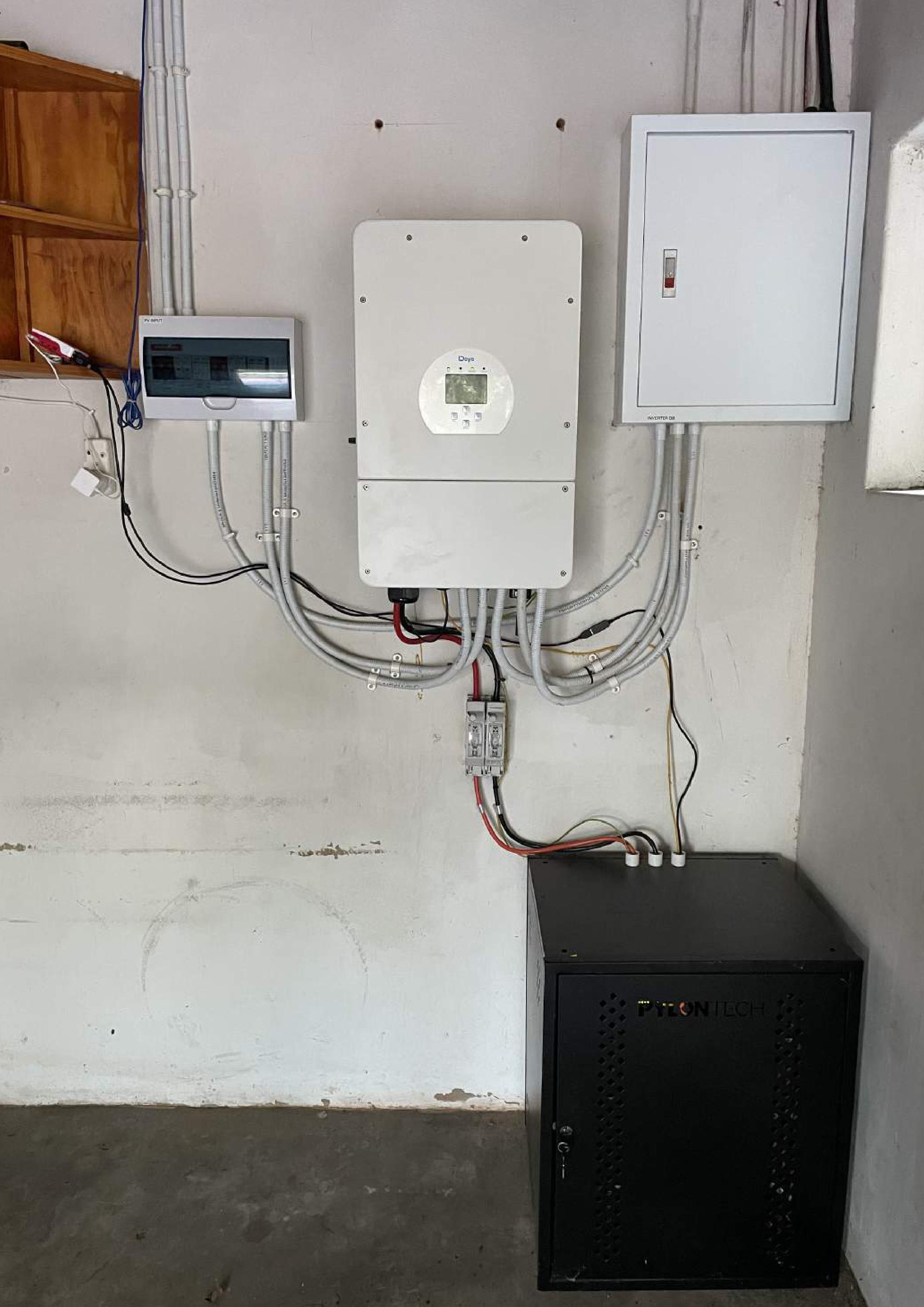 Deye 8kW with 4x 3.5 kWh Pylontech (1)
