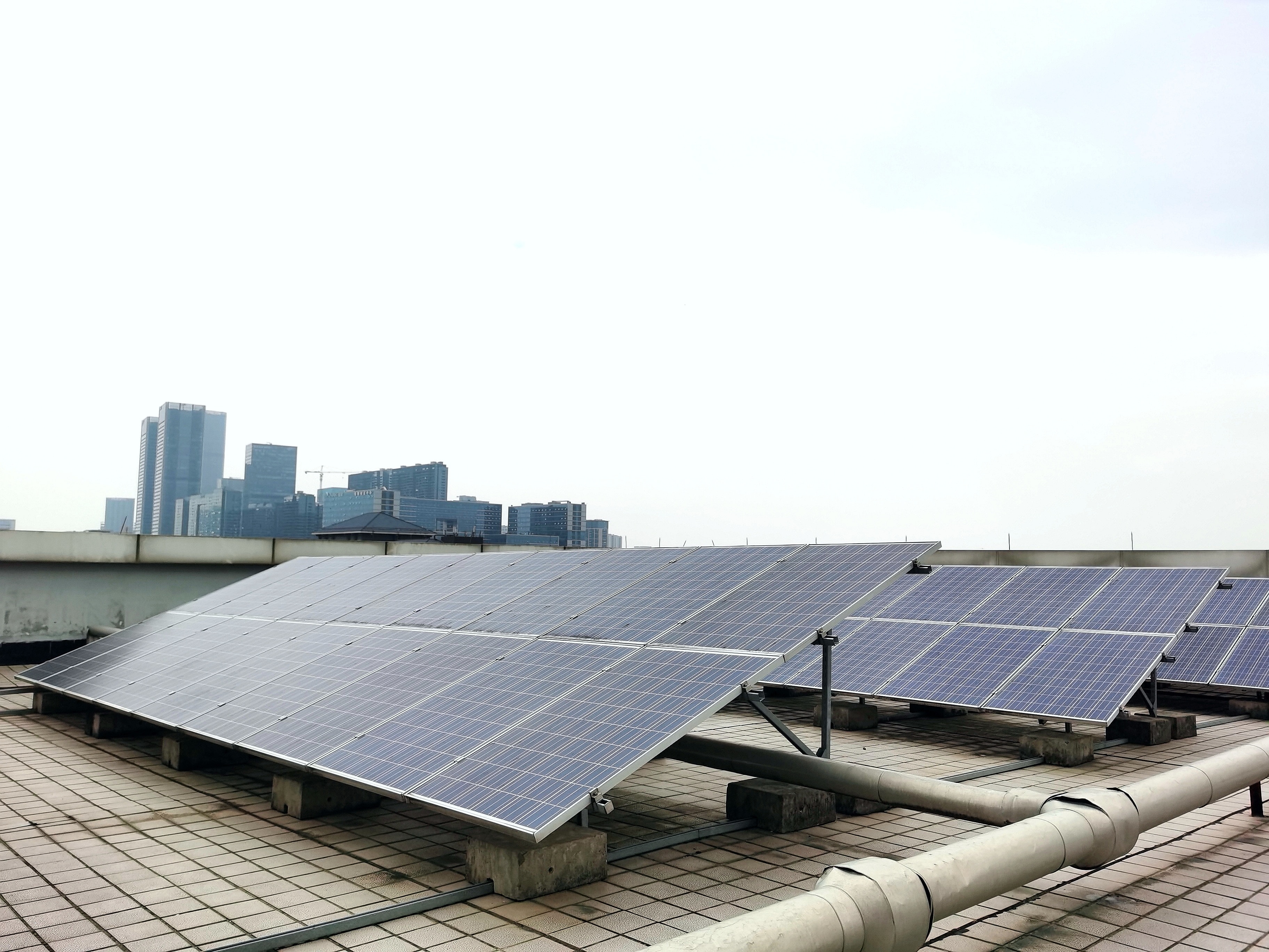 solar_panels_mounting_flat_roof_01